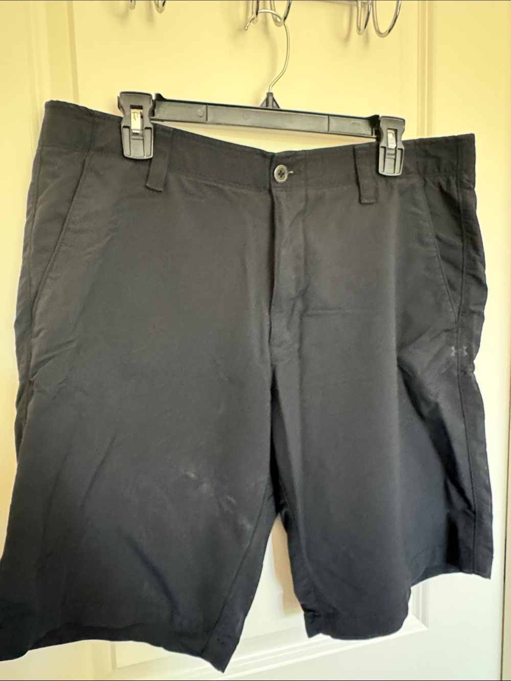 Under Armour Black Flat-Front Men’s Performance Shorts
